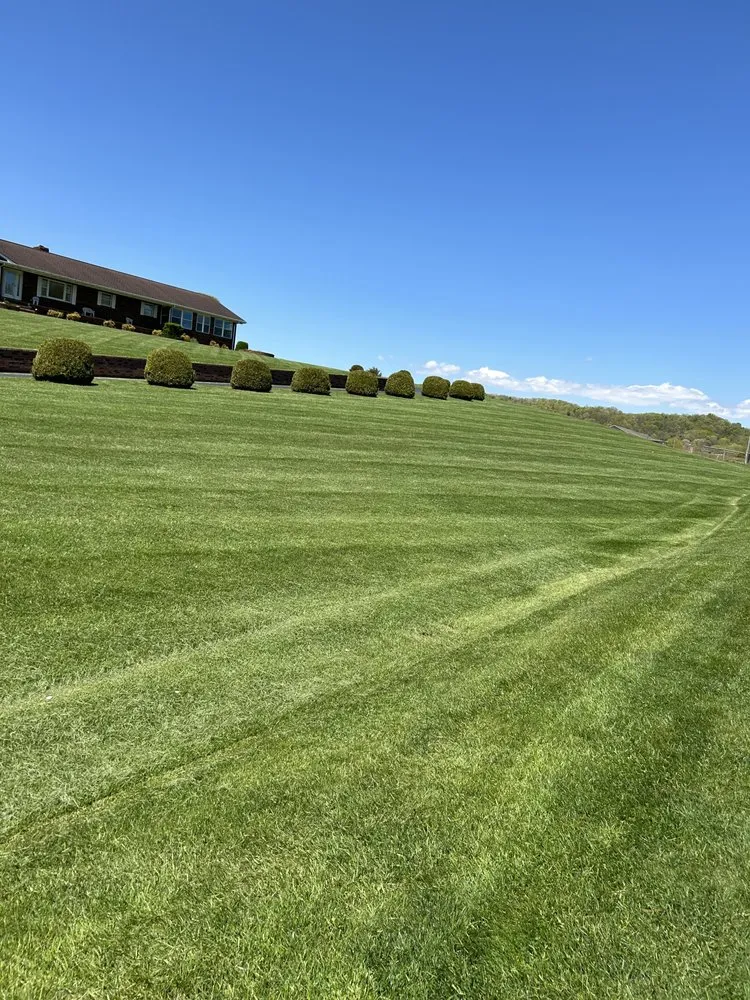 Reliable garden landscaping in Bristol, VA by Collins Lawn Rangers