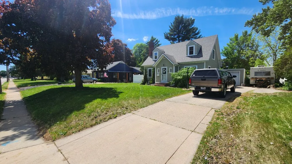 Reliable lawn care service in La Crosse, WI - Collins Outdoor Services