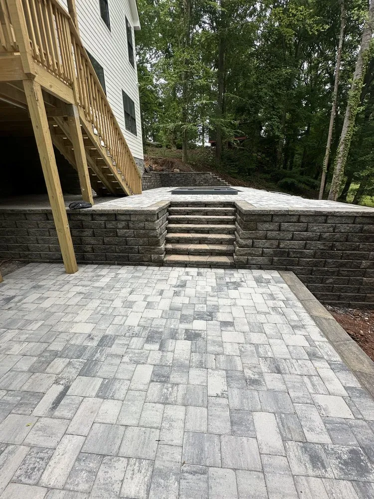 Expert lawn mowing service in Simpsonville, SC - CollinsBrooke Landscape Construction