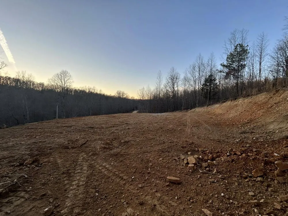 Local outdoor landscaping experts serving Collinwood, TN - Collinwood Excavation