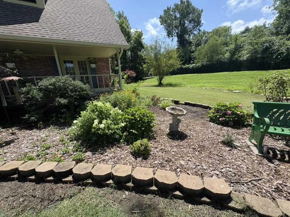 Local garden landscaping in Bartlesville, OK by Colliver Lawn & Tree Care