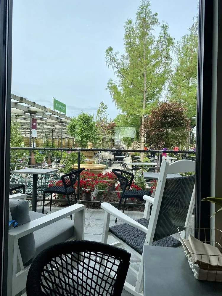 Trusted outdoor landscaping in Blue Springs, MO by Colonial Gardens