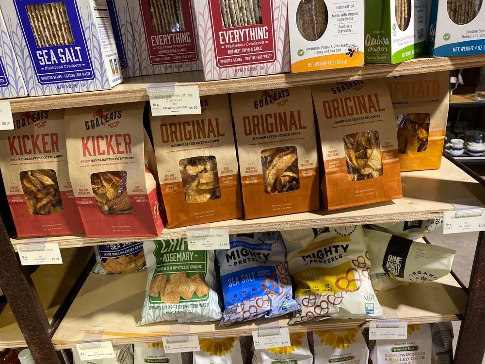 Trusted yard maintenance experts serving Blue Springs, MO - Colonial Gardens