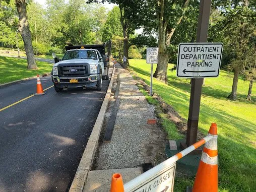 Expert lawn mowing service experts serving Cortlandt Manor, NY - Colonial Landscaping