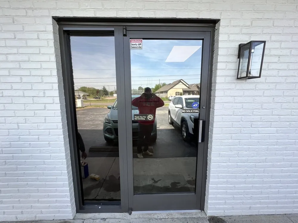 Professional outdoor landscaping experts serving Gallatin, TN - Color Core Painting and Services