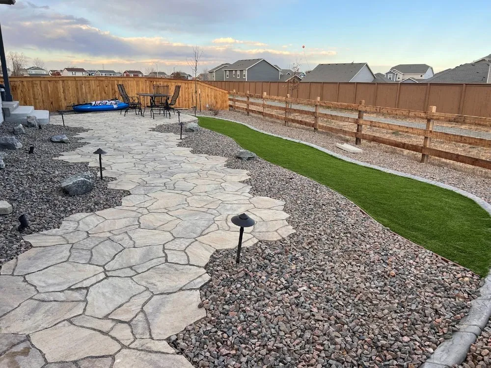 Expert garden landscaping experts serving Cenntenial, CO - Colorado Curbing and Landscape