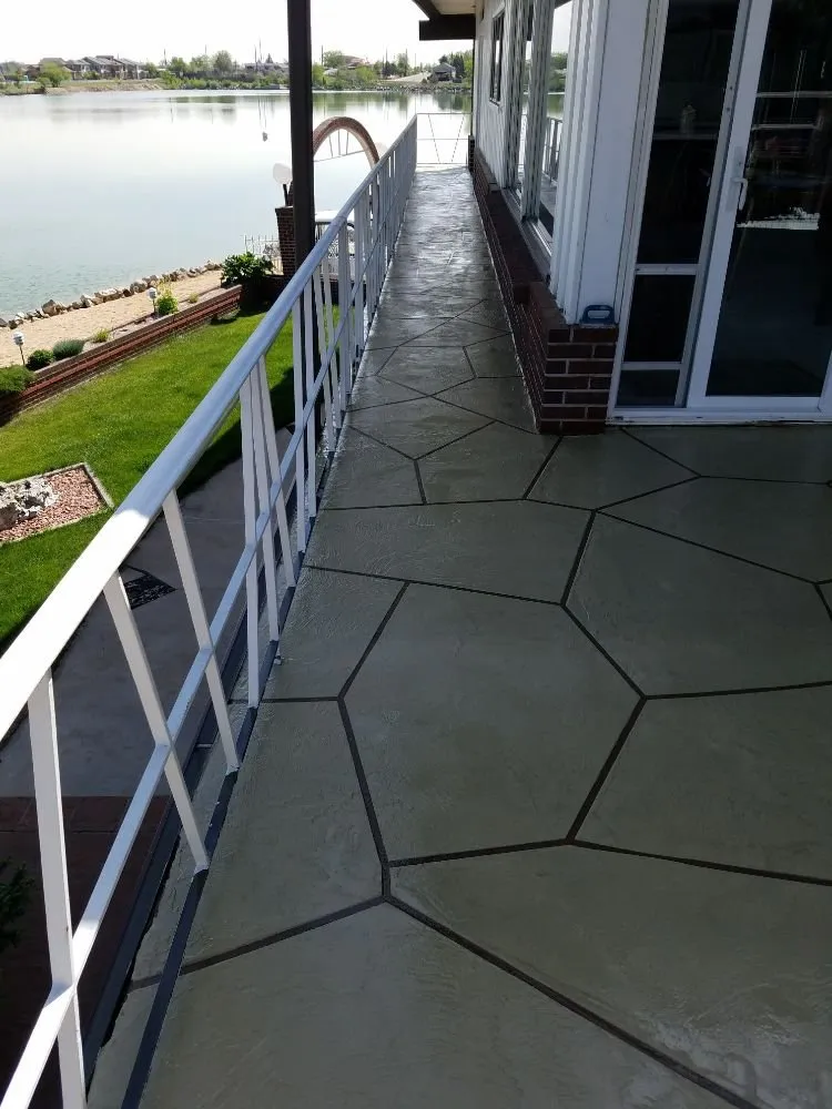 Local outdoor landscaping experts serving Littleton, CO - Colorado CurbScapes