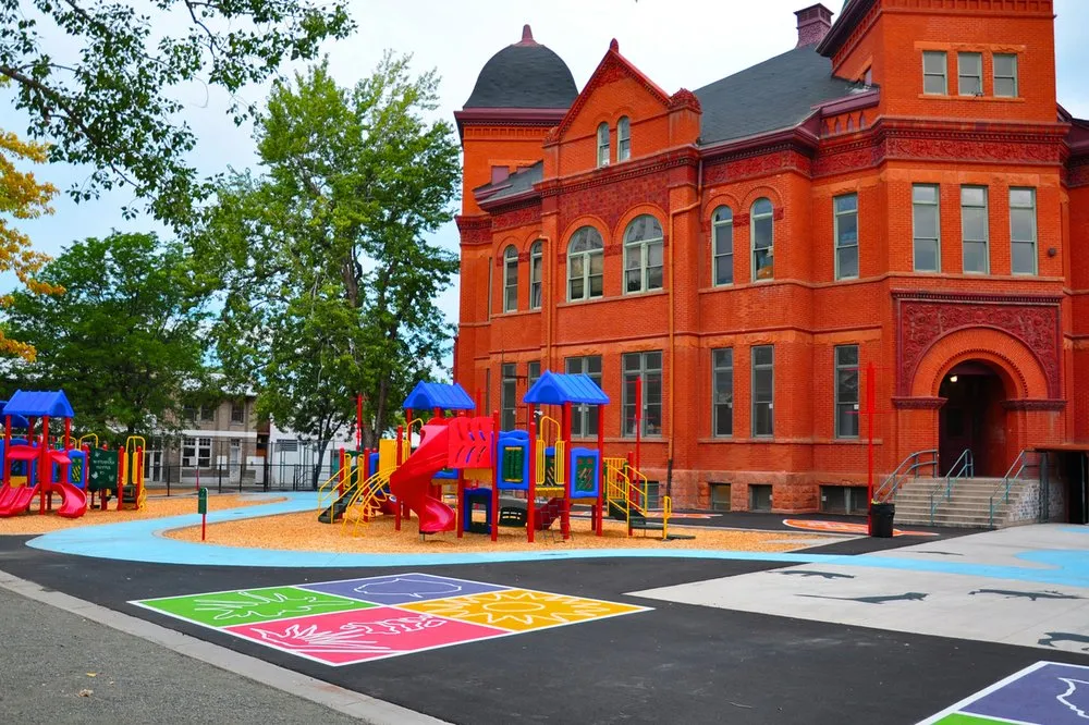 Expert yard maintenance in Centennial, CO - Colorado Designscapes