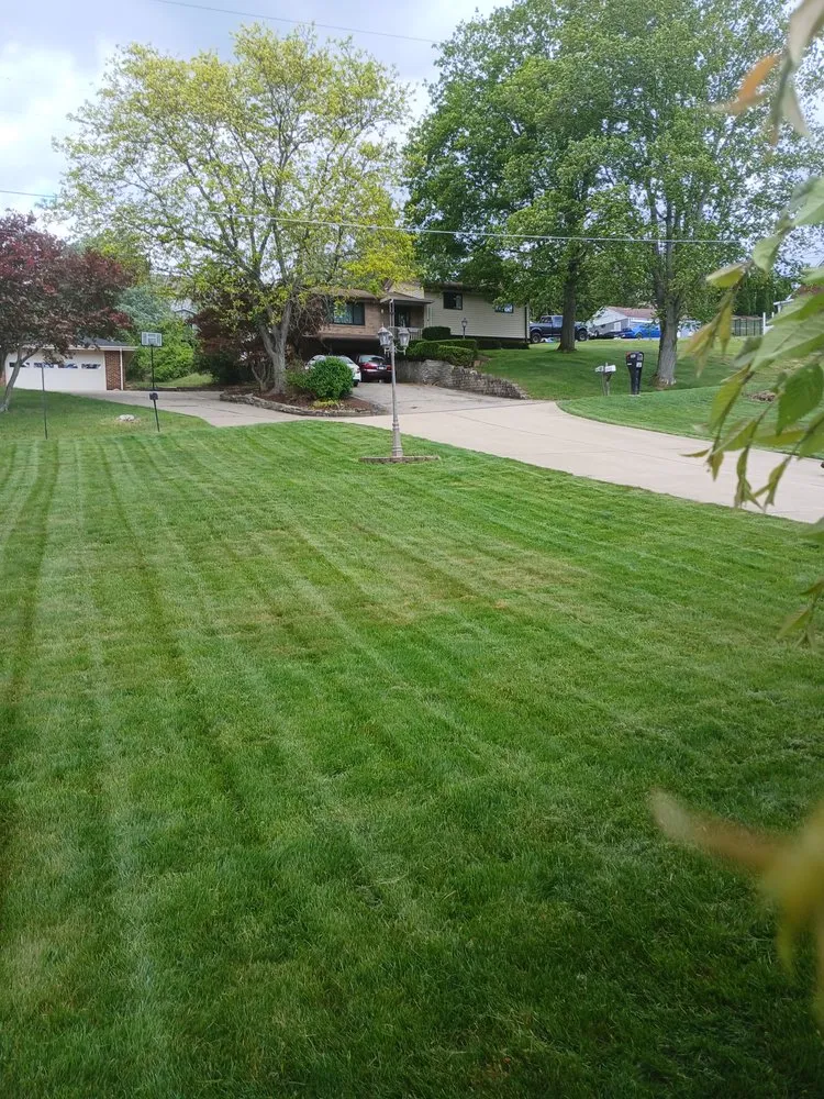 Custom yard maintenance for homes in Canonsburg, PA by Colosimo Outdoor Services