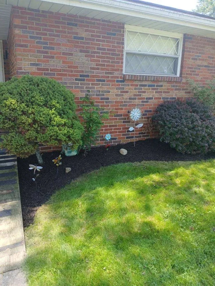 Affordable lawn care service experts serving Canonsburg, PA - Colosimo Outdoor Services