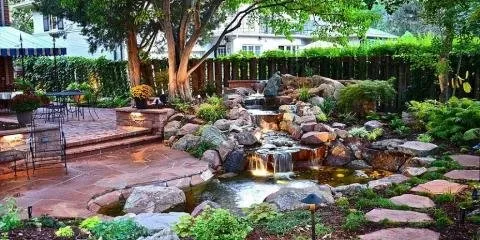 Custom yard maintenance in Richmond, TX by Colourscape