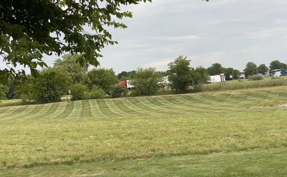 Trusted yard maintenance in Mahomet, IL - Colton's Lawn Care