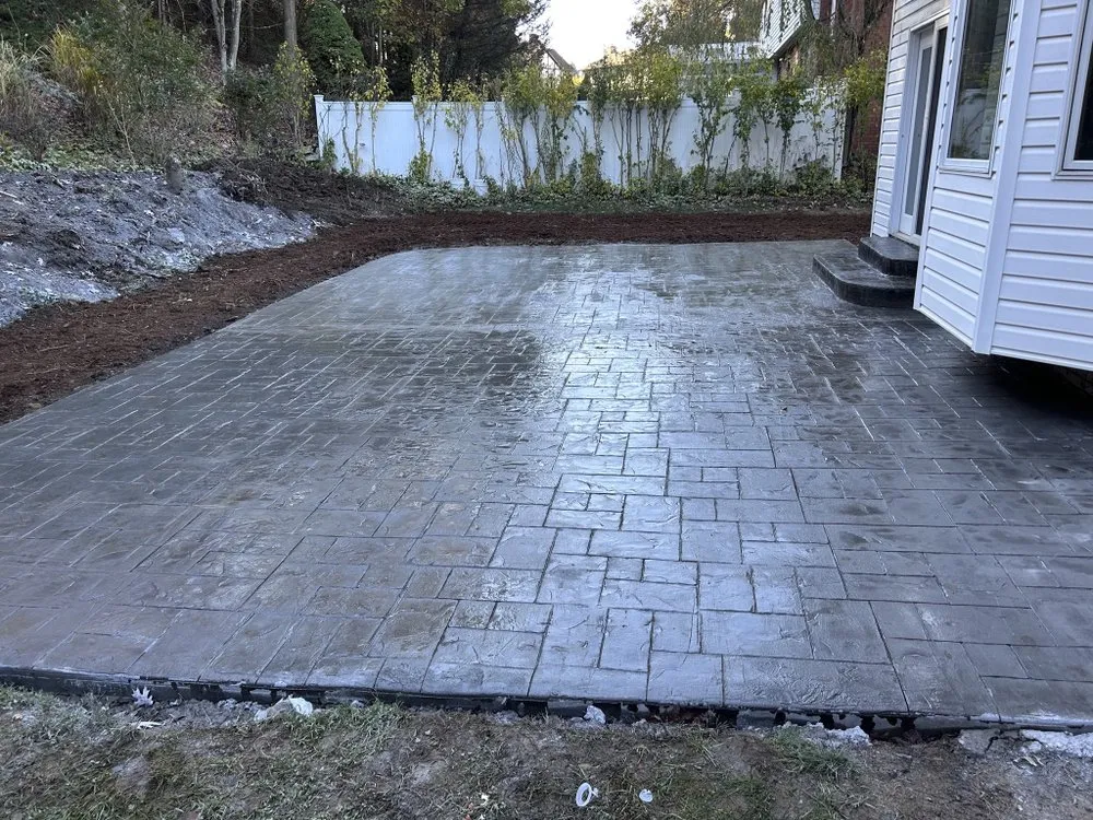 Custom garden landscaping in Mcdonald, PA by Colts Landscaping Excavation & Concrete