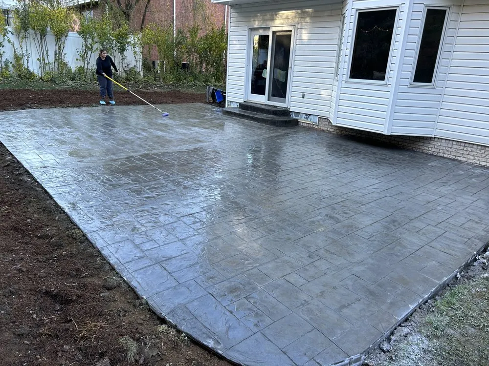 Custom lawn care service for beautiful yards across Mcdonald, PA - Colts Landscaping Excavation & Concrete