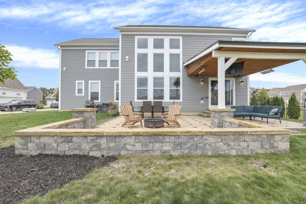 Expert outdoor landscaping experts serving Baltimore, OH - Columbus Hardscapes