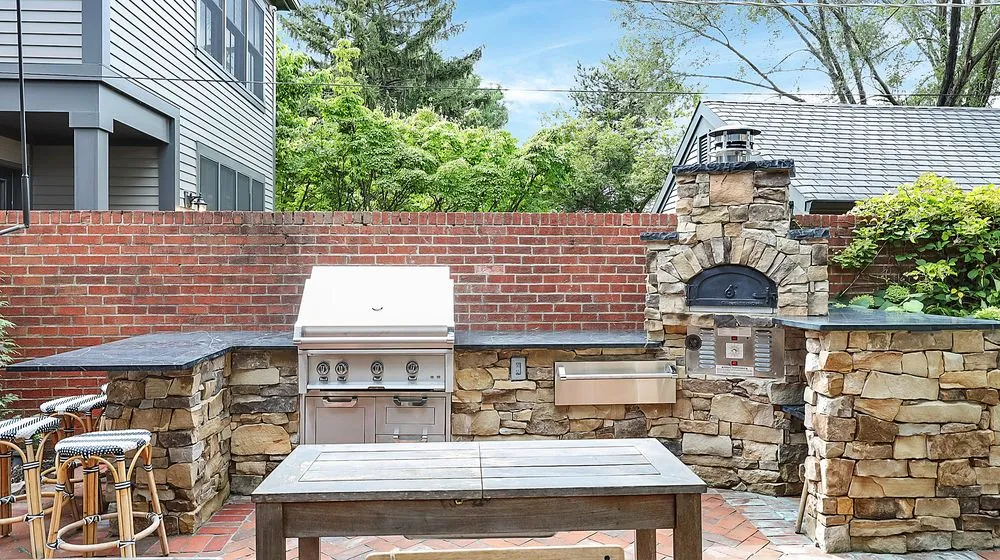 Local yard maintenance in Baltimore, OH by Columbus Hardscapes