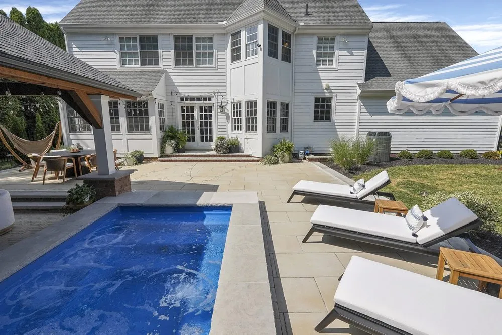 Custom residential landscaping for residential properties across Baltimore, OH - Columbus Hardscapes LLC