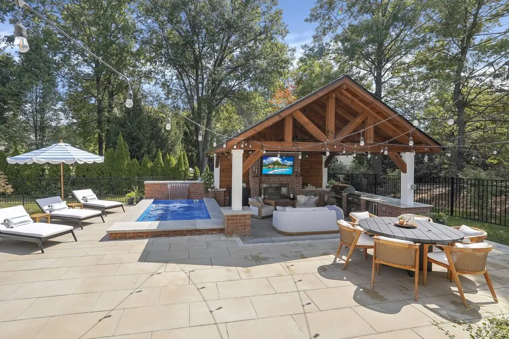 Top-rated landscaping services experts serving Baltimore, OH - Columbus Hardscapes LLC