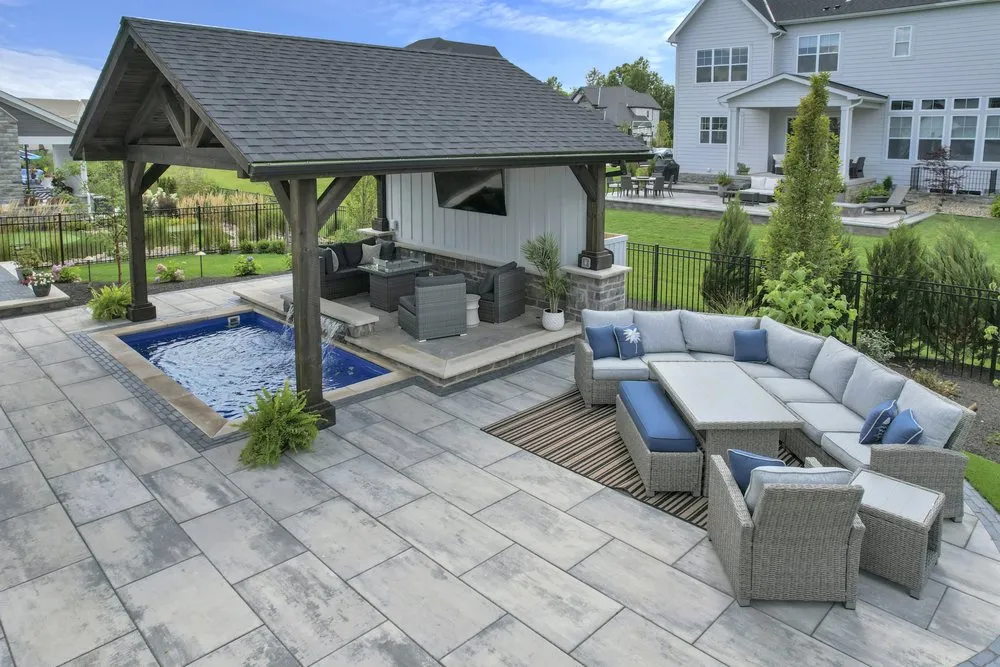 Trusted garden landscaping experts serving Baltimore, OH - Columbus Hardscapes LLC