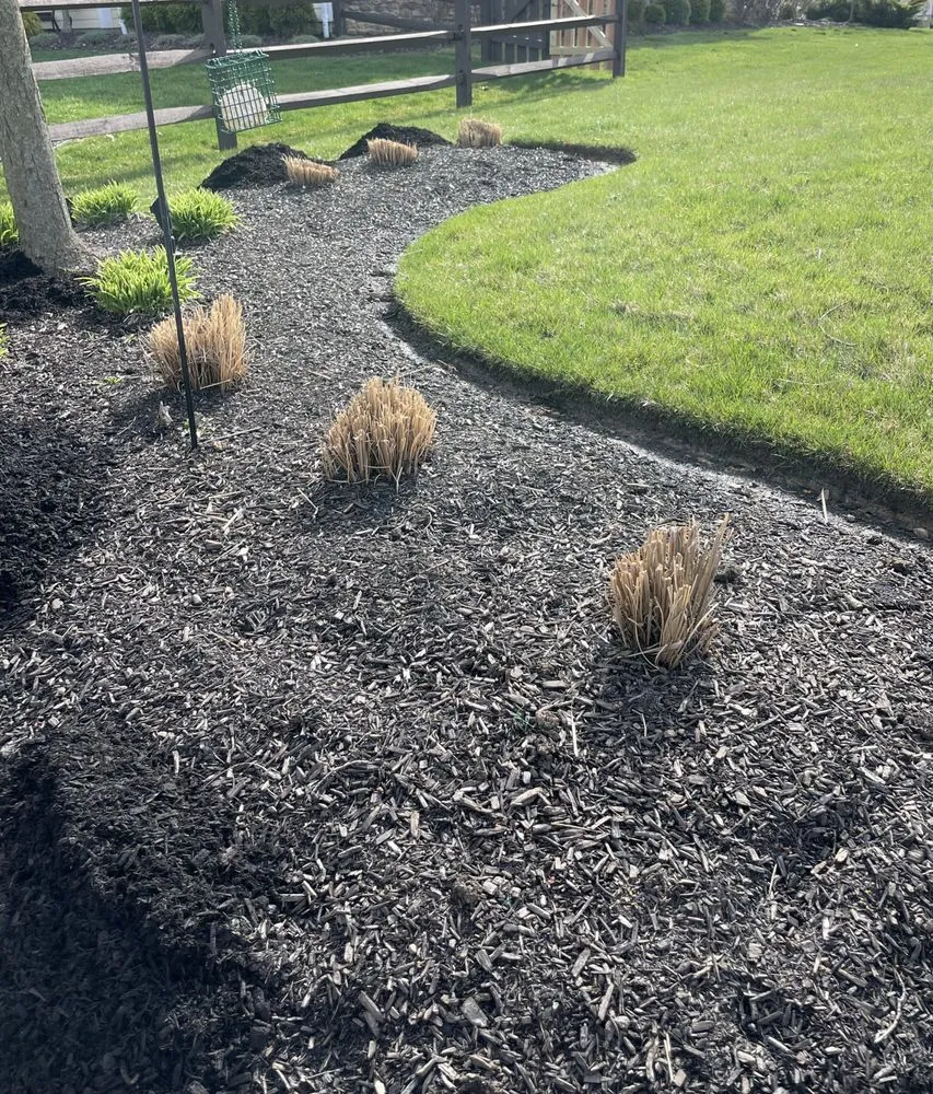 Custom lawn care service with custom design in Columbus, OH by Columbus Landworks