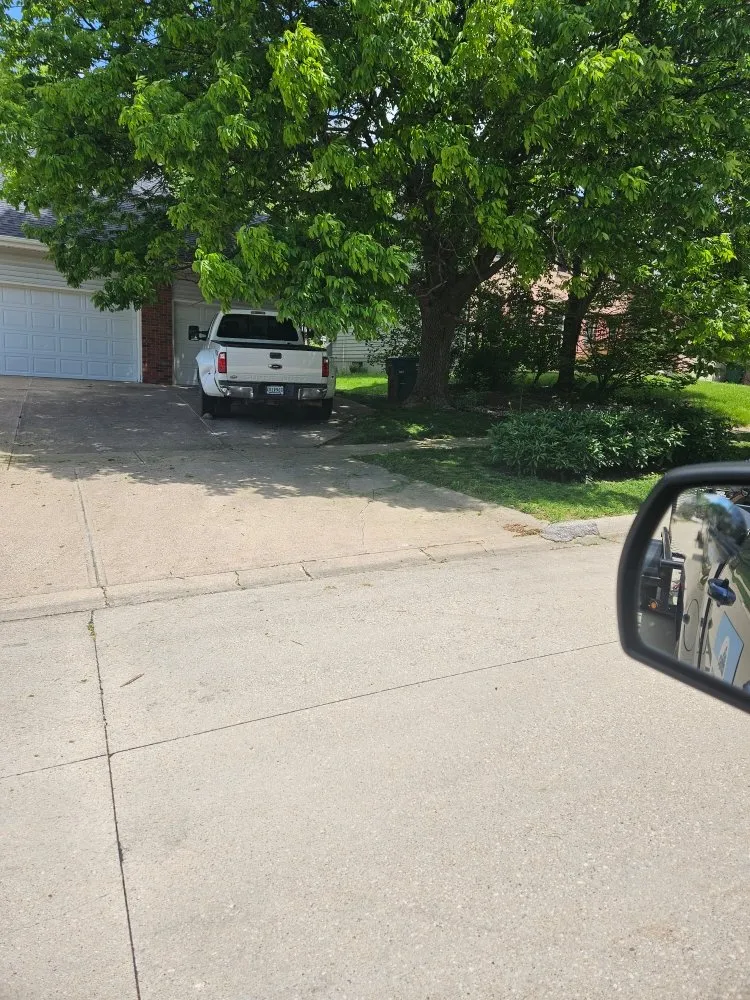 Reliable landscape installation experts serving Des Moines, IA - Colyn Lawn Care Services