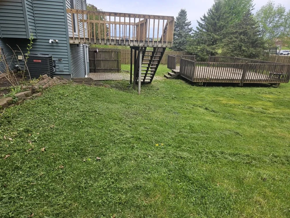 Custom lawn mowing service in Des Moines, IA by Colyn Lawn Care Services