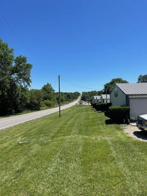 Reliable lawn mowing service experts serving Carbondale, KS - Combes Lawn and Landscape