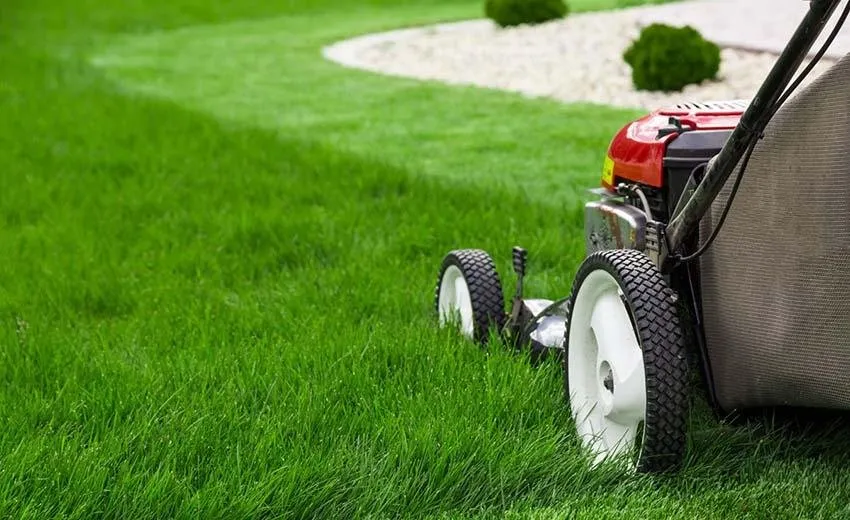 Expert landscape installation experts serving Yukon, OK - Combs Lawn and Landscaping