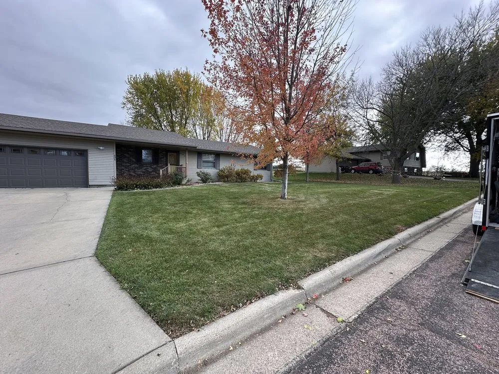 Custom garden landscaping in Valley Springs, SD - Comeau's Supreme Services