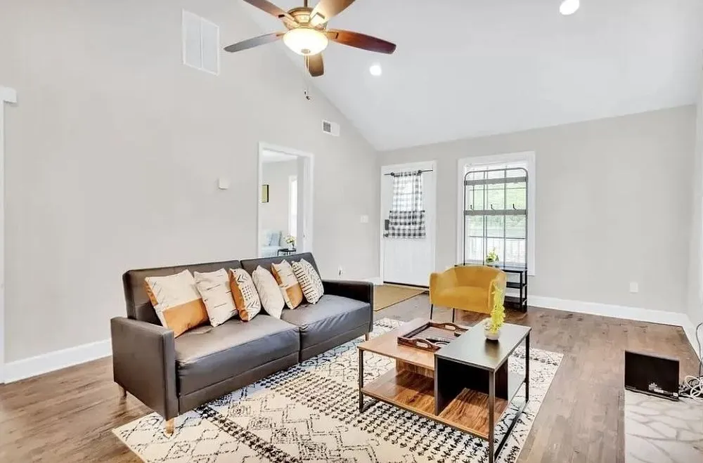 Professional yard maintenance in Atlanta, GA by COMEROLOGY