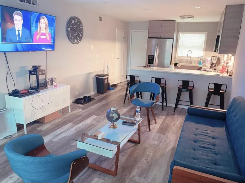 Top-rated lawn mowing service in Atlanta, GA - COMEROLOGY