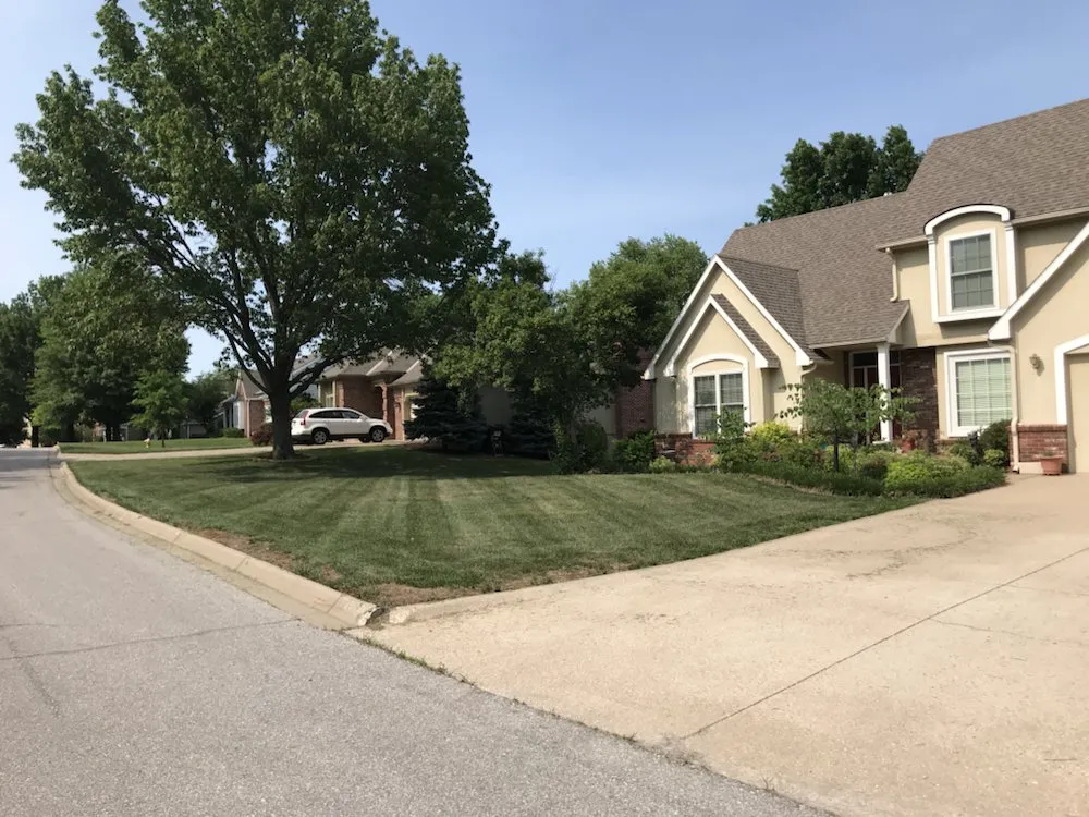Reliable garden landscaping in Lawrence, KS - Comfort Mowing and Lawncare