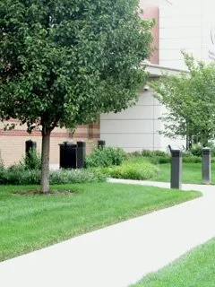 Affordable yard maintenance experts serving Wichita, KS - Commercial Lawn Management