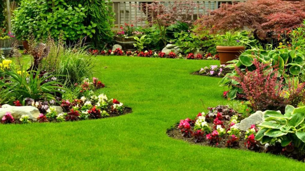 Expert landscape design in Eldersburg, MD by Commercial Residential Lawn and Landscape