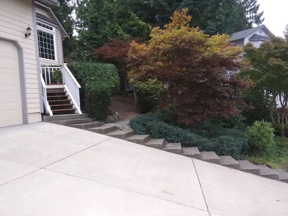 Professional yard maintenance in Mount Vernon, WA - Common goals united