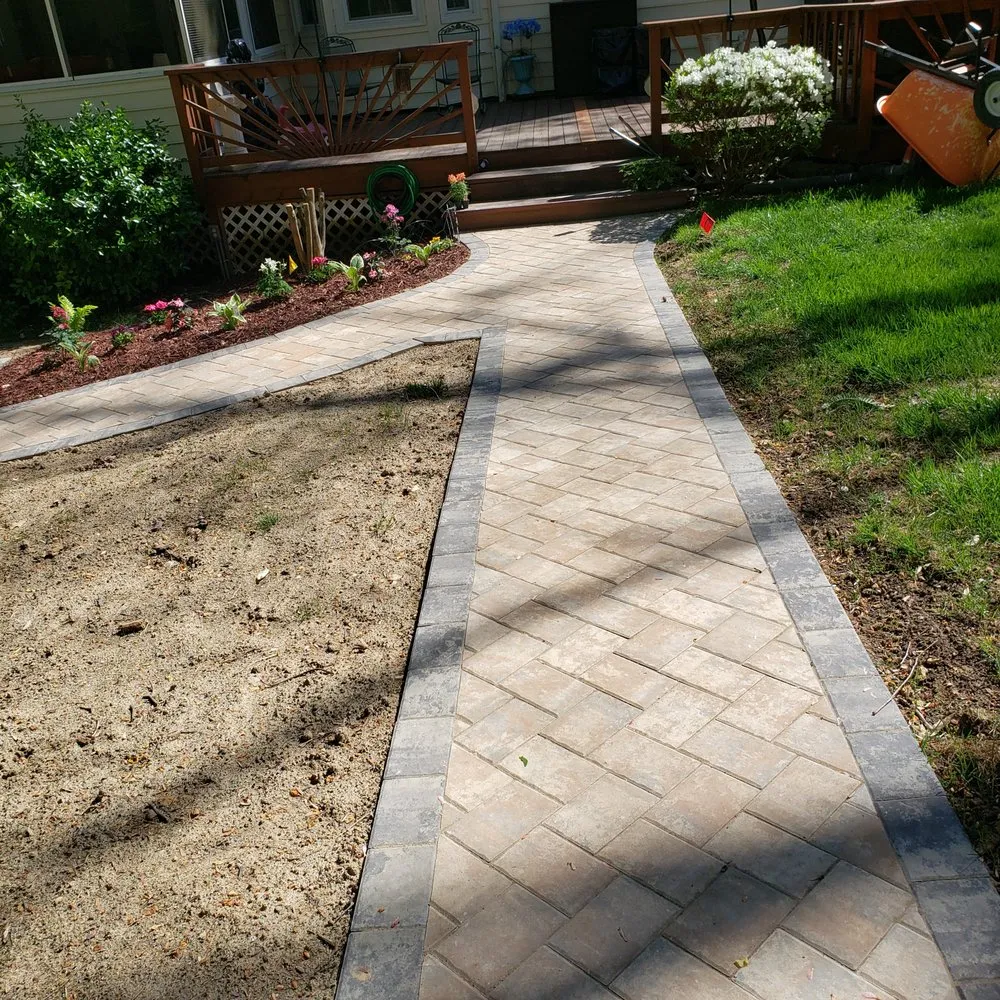 Reliable landscape installation experts serving Powhatan, VA - Commonwealth Hardscapes of Richmond