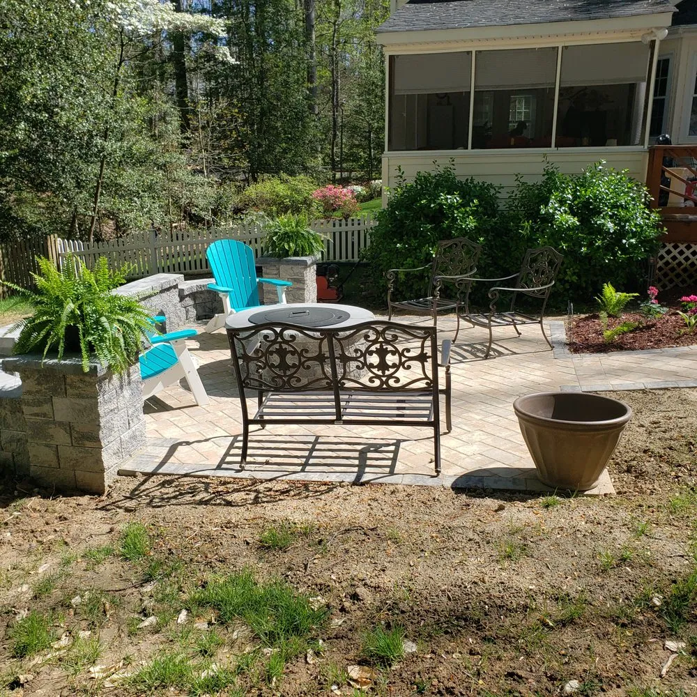 Trusted lawn mowing service in Powhatan, VA - Commonwealth Hardscapes of Richmond