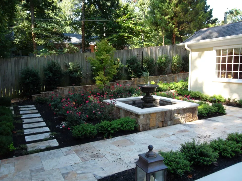 Affordable yard maintenance experts serving Glen Allen, VA - Commonwealth Landcare