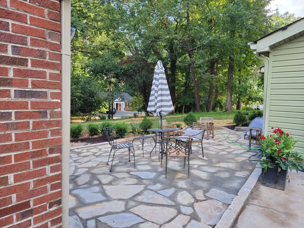 Reliable landscaping services for year-round maintenance in Atlanta, GA by Community Foodscapes