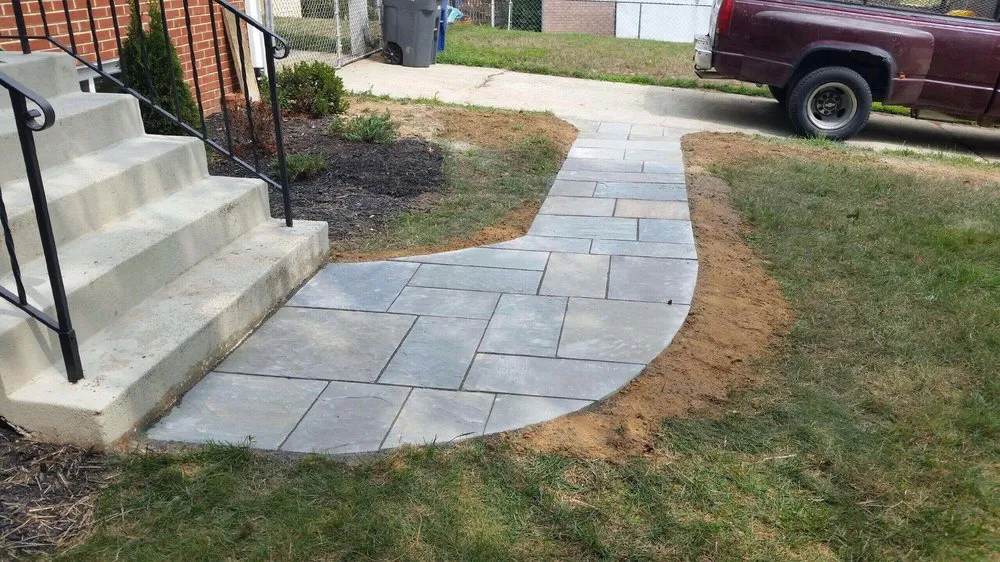 Custom lawn care service near you in Alexandria, VA by Community Landscaping