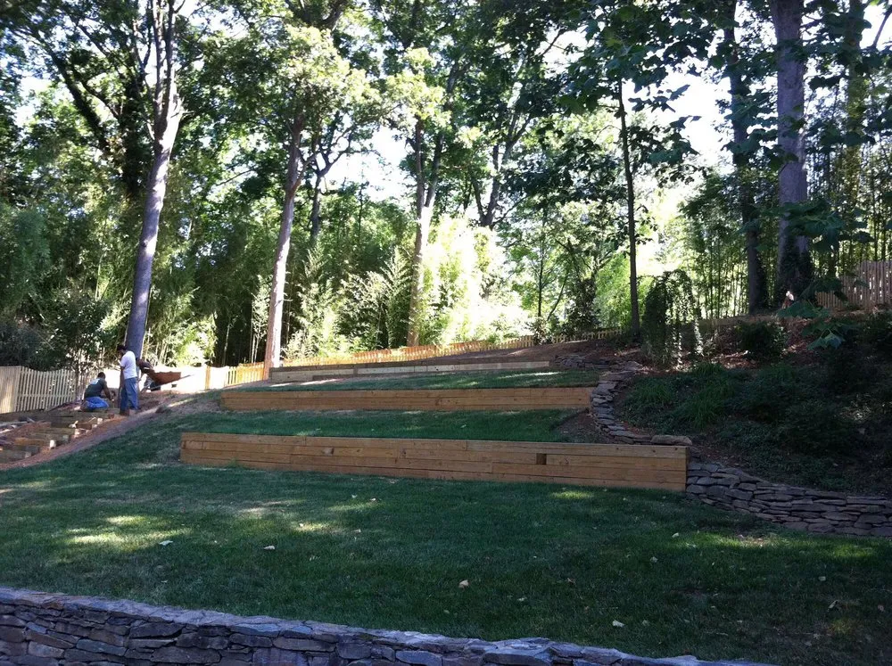 Local yard maintenance in Alexandria, VA - Community Landscaping