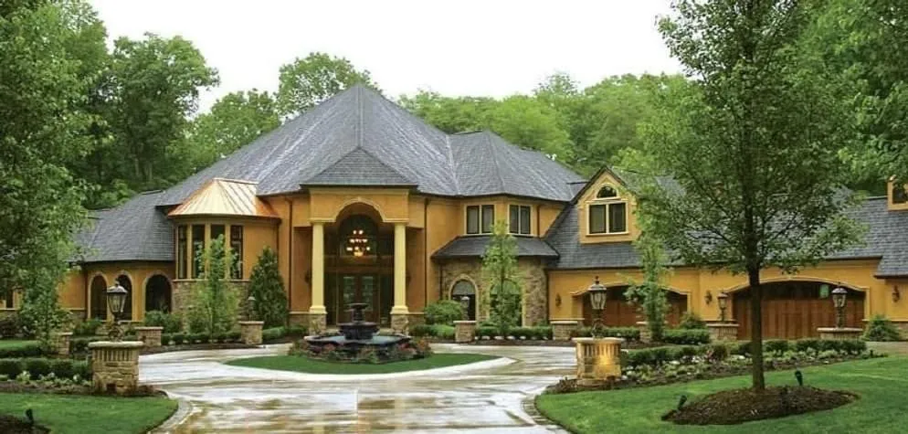 Expert lawn mowing service in Winston, GA - Community Landscaping