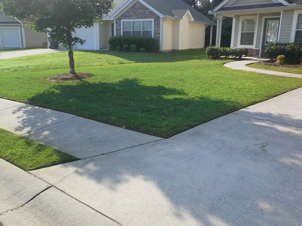 Top-rated garden landscaping for outdoor upgrades across Fairburn, GA - Community Lawncare Services Inc