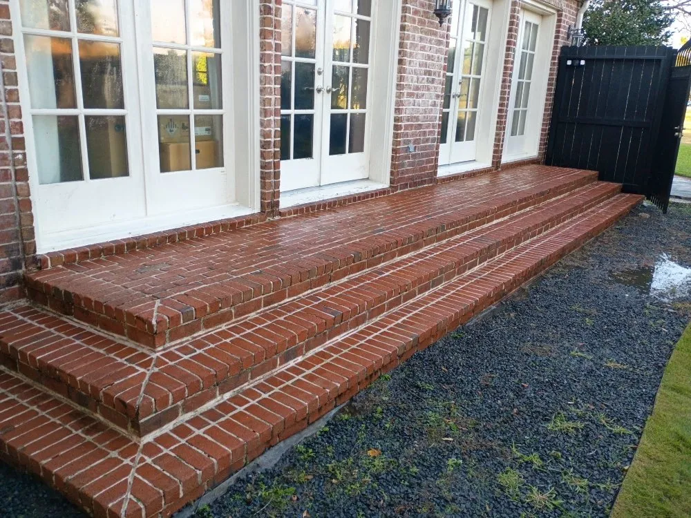 Custom outdoor landscaping in Houston, TX by Community Shapers Landscaping & Services