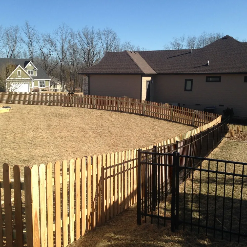 Custom lawn mowing service in Columbia, MO - COMO Construction and Landscaping