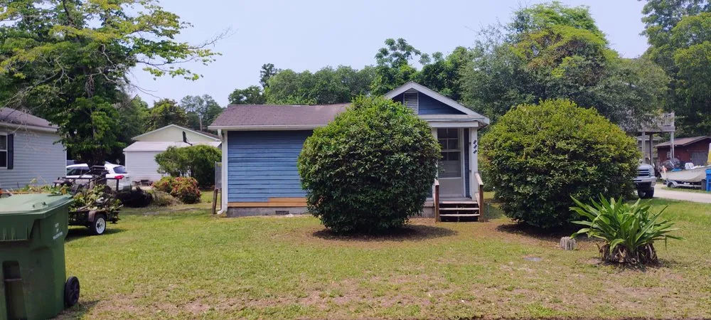 Expert outdoor landscaping experts serving Wilmington, NC - Compa's Landscaping & More