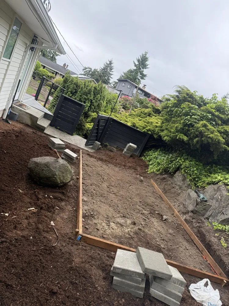 Reliable yard cleanup service for residential properties across Everett, WA - Compass Landscaping