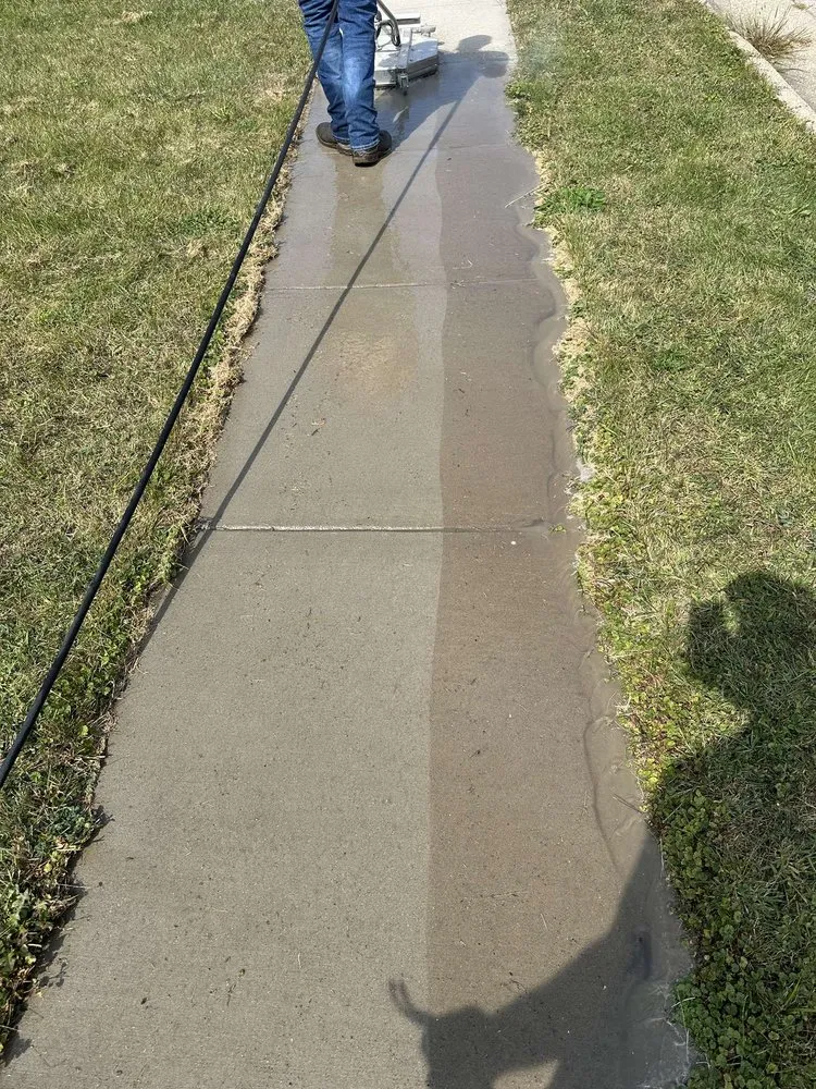 Expert garden landscaping in Zwingle, IA - Complete clean and outdoor services