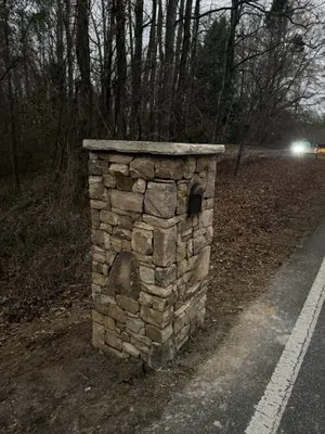 Complete Concrete & Hardscapes Logo