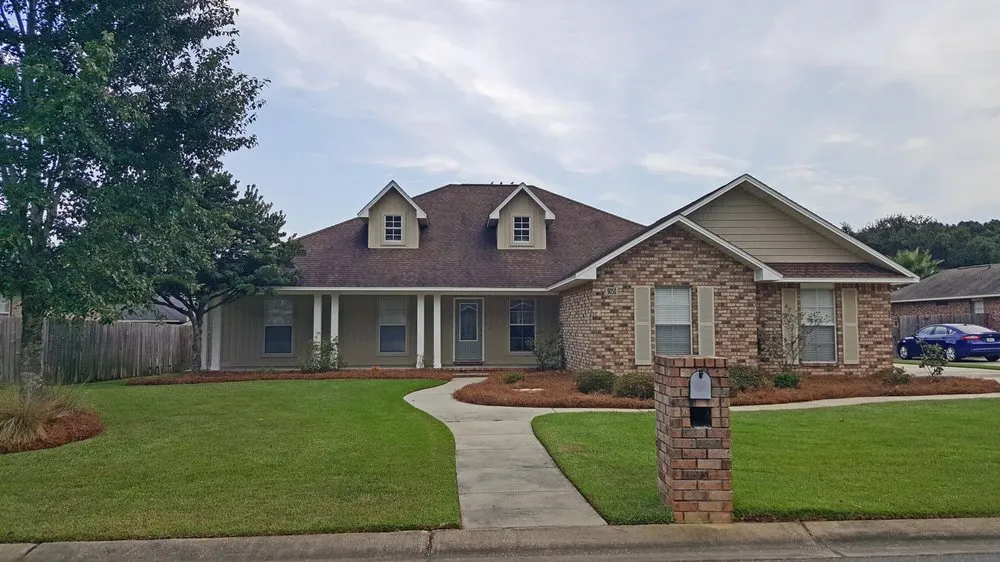 Top-rated garden landscaping in Pensacola, FL by Complete Grounds Maintenance